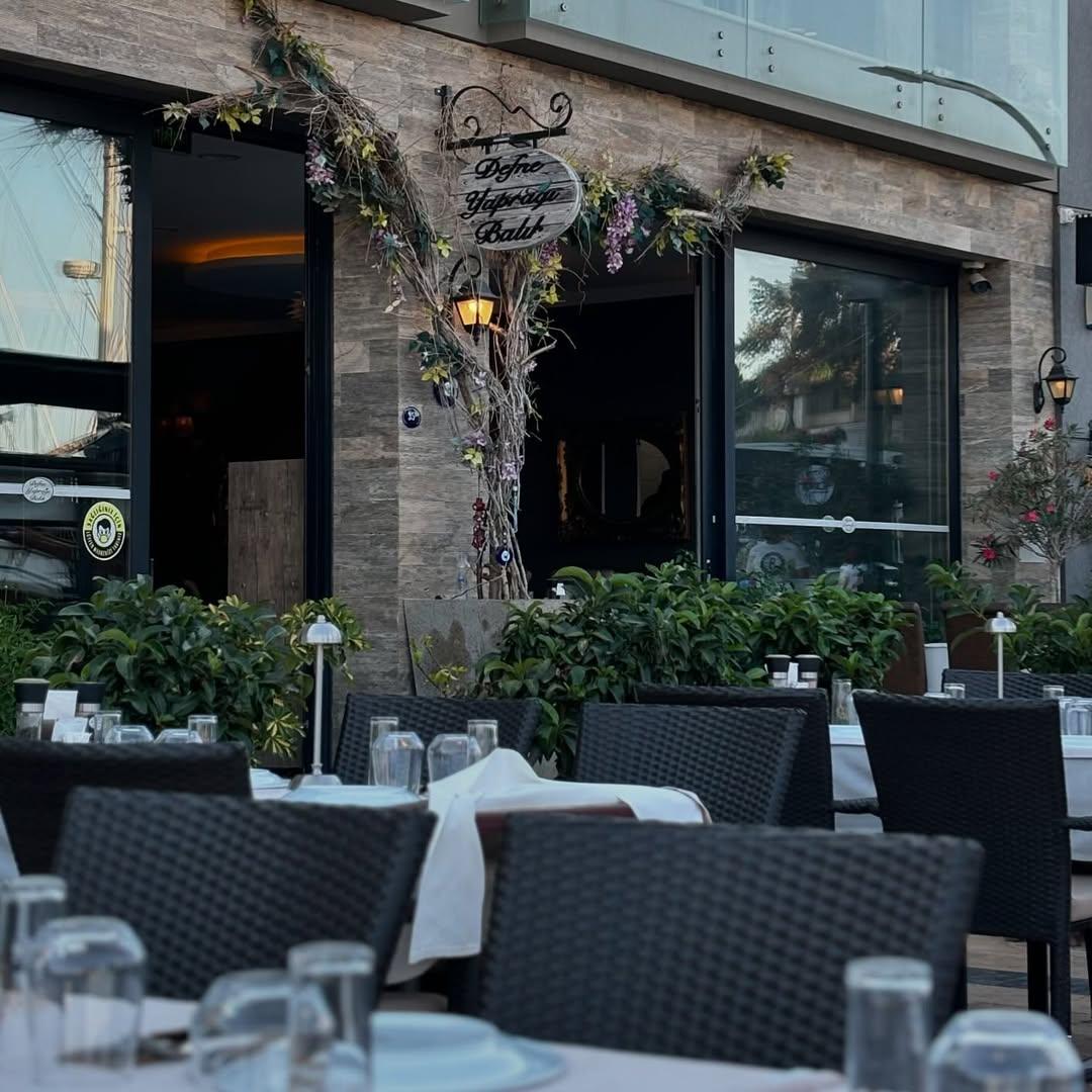 Defne Yaprağı Balık Restaurant
